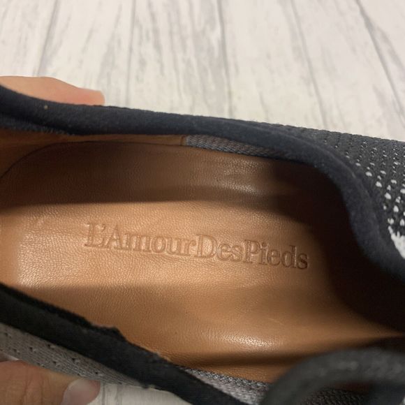 Womens Size 7.5 L’Amour Des Pieds Hanava Sneakers EUC - Picture 6 of 7